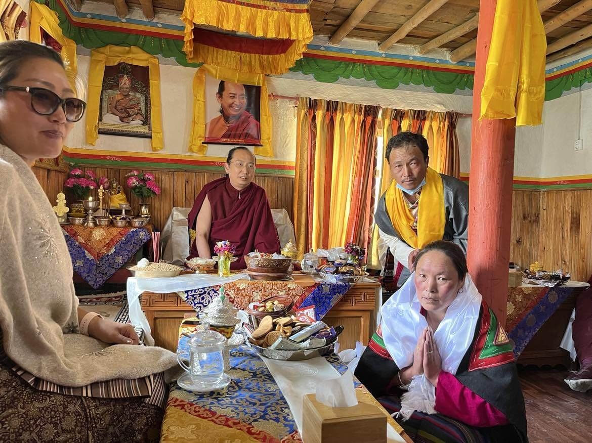 His Holiness the 42nd Kyabgon Gongma Sakya Trizin Ratna Vajra Rinpoche & Dagmo Kalden Dunkyi
